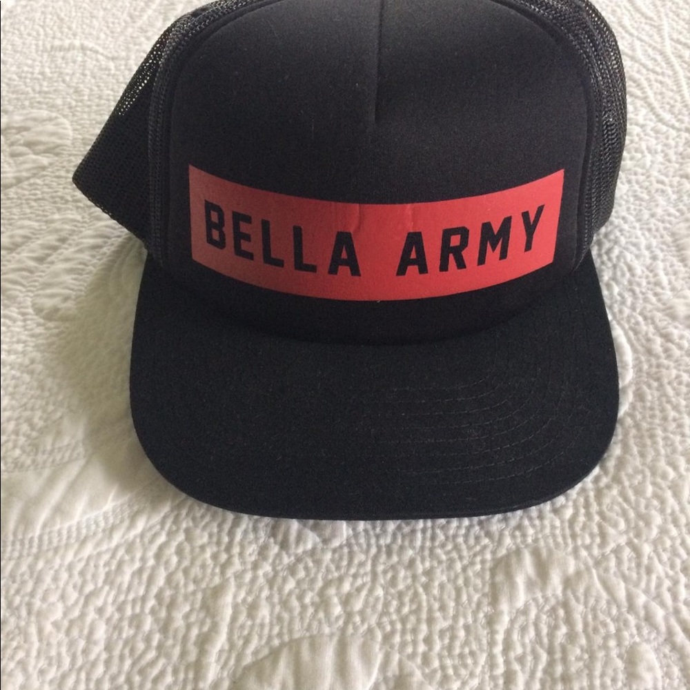 Bella army hat